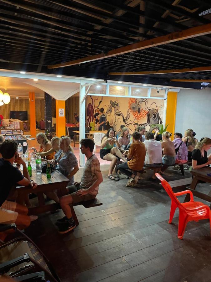 Auberge de jeunesse Revolution Koh Tao Extérieur photo